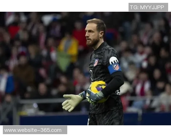 马竞门将奥布拉克荣获24-25赛季萨莫拉奖创生涯第六次获奖佳绩